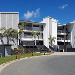 Harbour Cove Отель Эйрли-Бич