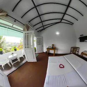 kandy-mountain-cottage.kandyhotelsnow.com/